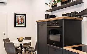 Luxury City Center House